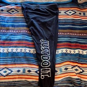 1x Nike leggings kinda worn